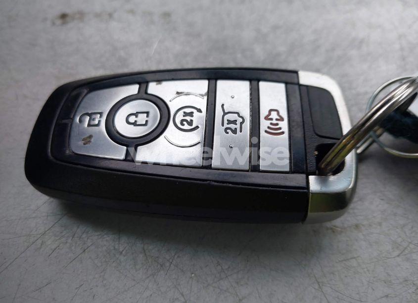 Photo 11 of 2020 Ford Edge TITANIUM (VIN 2FMPK4K91LBA54739)