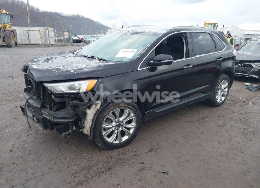 Photo 2 of 2020 Ford Edge TITANIUM (VIN 2FMPK4K91LBA72772)
