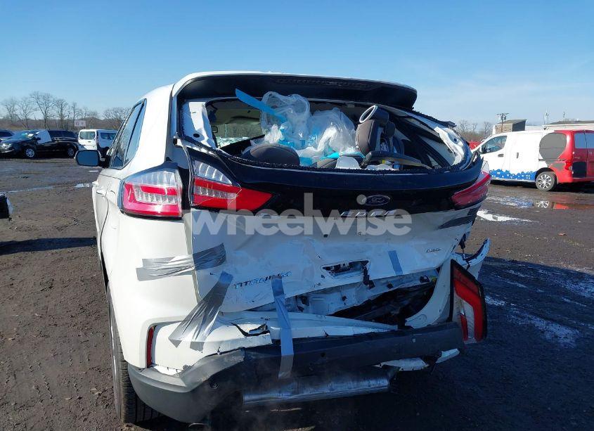 Photo 6 of 2023 Ford Edge TITANIUM (VIN 2FMPK4K91PBA59705)