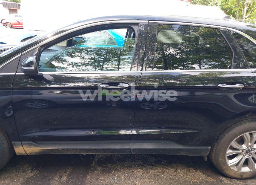 Photo 14 of 2024 Ford Edge TITANIUM (VIN 2FMPK4K91RBA52448)