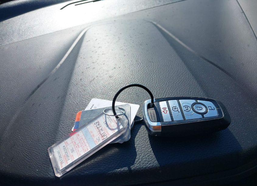 Photo 11 of 2024 Ford Edge TITANIUM (VIN 2FMPK4K91RBA94344)