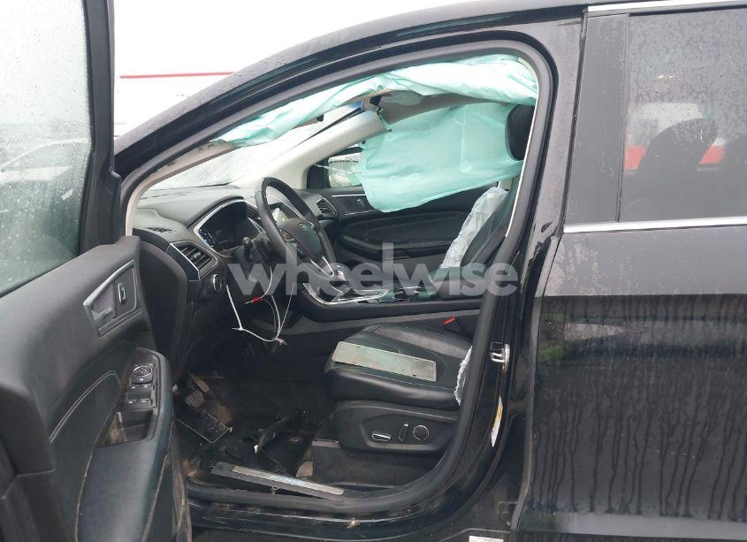 Photo 5 of 2018 Ford Edge TITANIUM (VIN 2FMPK4K92JBB95686)