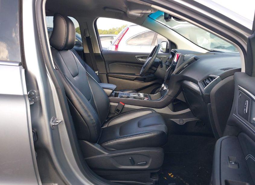 Photo 5 of 2022 Ford Edge TITANIUM (VIN 2FMPK4K92NBB03465)