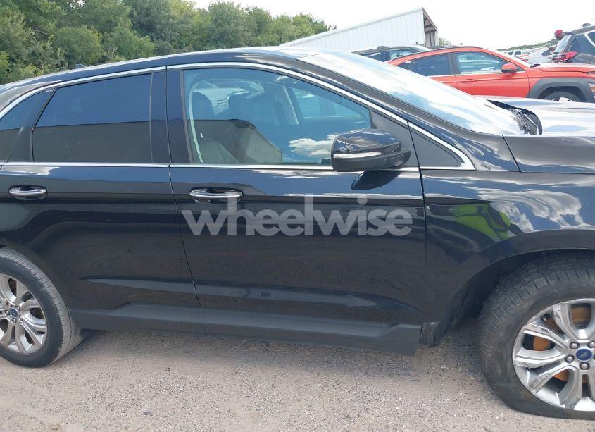 Photo 13 of 2022 Ford Edge TITANIUM (VIN 2FMPK4K92NBB06284)
