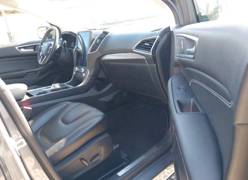 Photo 5 of 2022 Ford Edge TITANIUM (VIN 2FMPK4K92NBB06687)