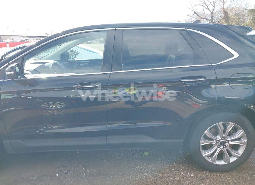 Photo 14 of 2024 Ford Edge TITANIUM (VIN 2FMPK4K93RBA53892)