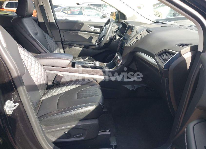 Photo 5 of 2024 Ford Edge TITANIUM (VIN 2FMPK4K93RBA53892)