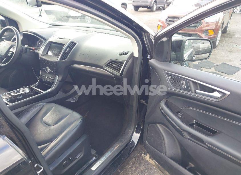 Photo 5 of 2019 Ford Edge TITANIUM (VIN 2FMPK4K94KBC39933)