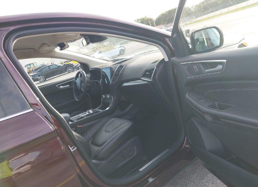 Photo 5 of 2024 Ford Edge TITANIUM (VIN 2FMPK4K94RBA90594)