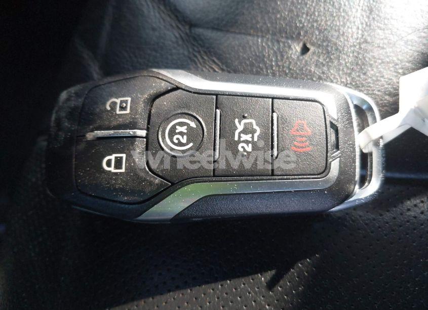 Photo 11 of 2016 Ford Edge TITANIUM (VIN 2FMPK4K95GBB81693)