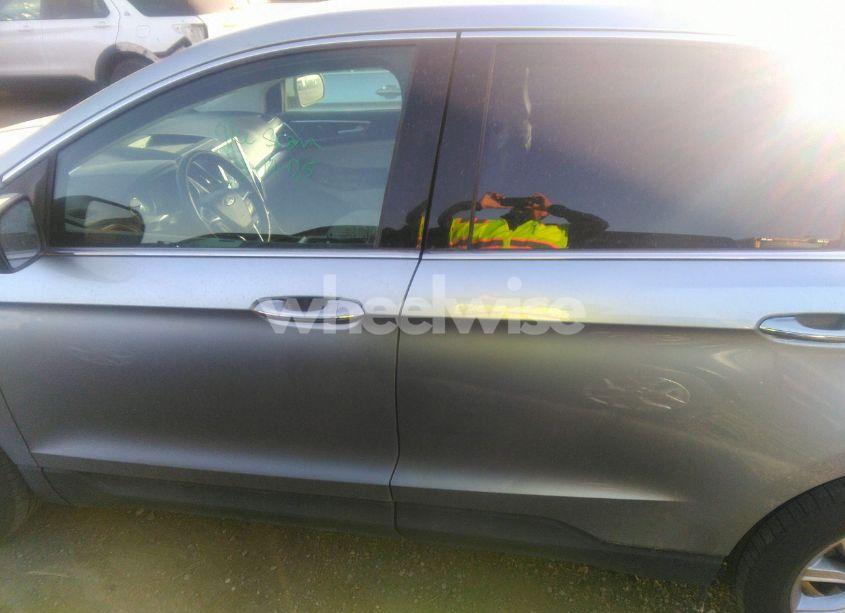 Photo 15 of 2022 Ford Edge TITANIUM (VIN 2FMPK4K95NBB06943)