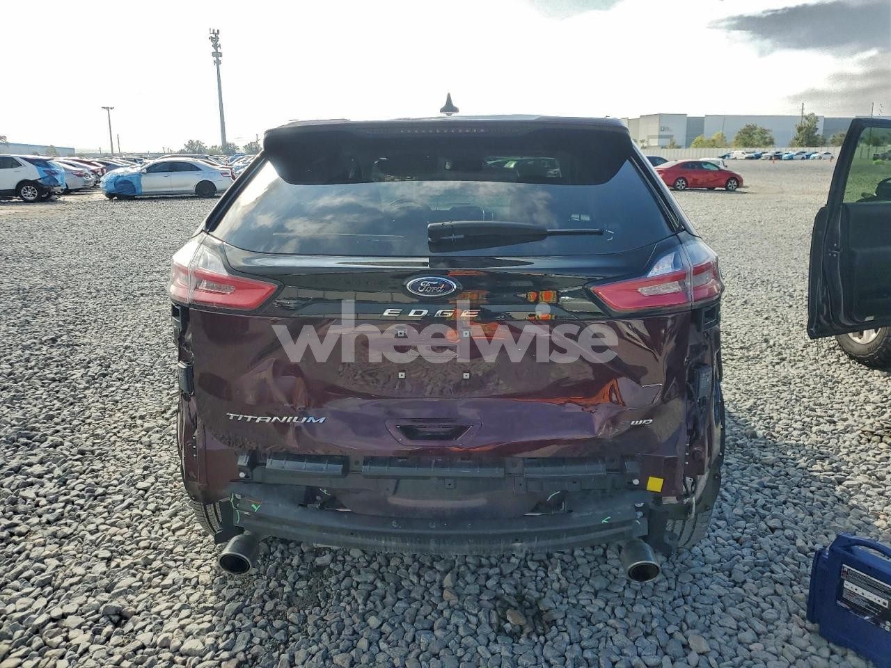 Photo 6 of 2024 FORD EDGE TITANIUM (VIN 2FMPK4K95RBA01597)