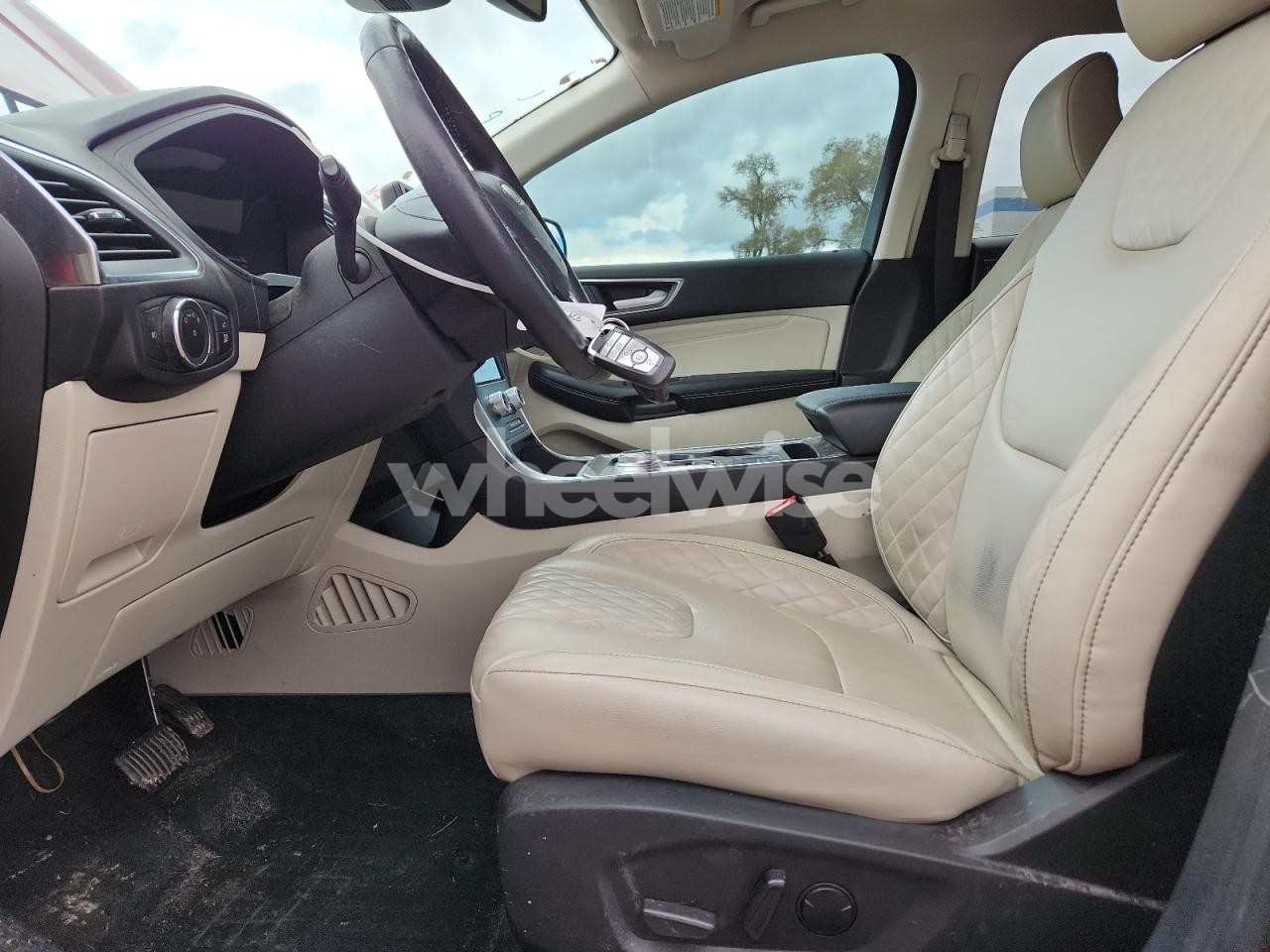 Photo 7 of 2024 FORD EDGE TITANIUM (VIN 2FMPK4K95RBA16634)