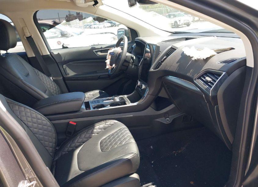 Photo 5 of 2024 Ford Edge TITANIUM (VIN 2FMPK4K95RBA90393)