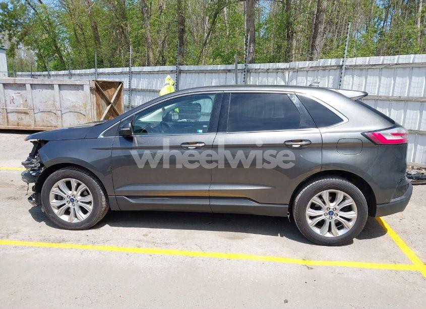 Photo 15 of 2020 Ford Edge TITANIUM (VIN 2FMPK4K96LBA56972)