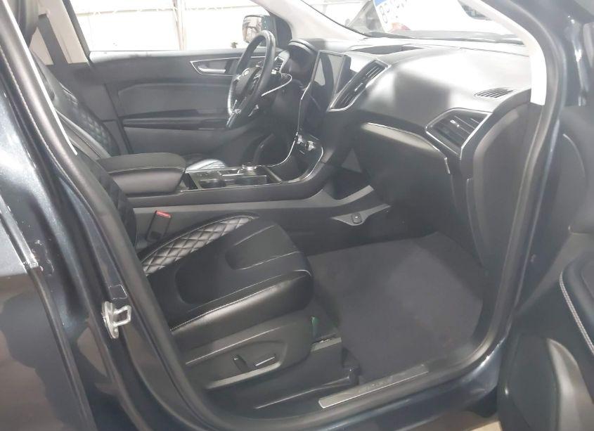 Photo 5 of 2023 Ford Edge TITANIUM (VIN 2FMPK4K96PBA13724)