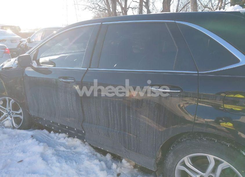 Photo 14 of 2016 Ford Edge TITANIUM (VIN 2FMPK4K97GBB22046)