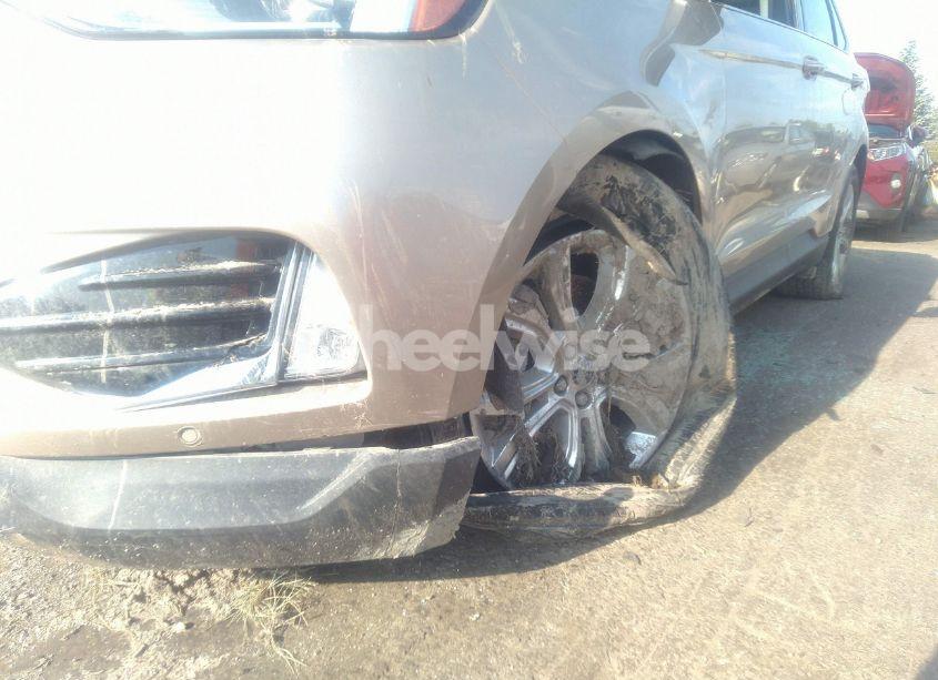 Photo 6 of 2020 Ford Edge TITANIUM (VIN 2FMPK4K97LBA25651)