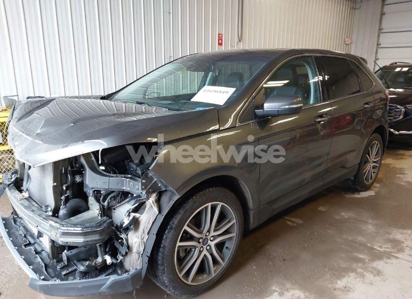 Photo 2 of 2020 Ford Edge TITANIUM (VIN 2FMPK4K97LBA83324)