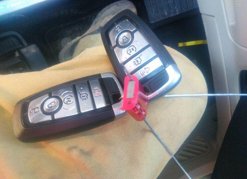 Photo 11 of 2020 Ford Edge TITANIUM (VIN 2FMPK4K97LBB56983)