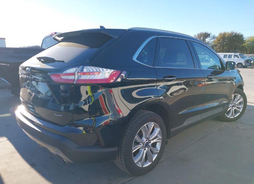 Photo 4 of 2022 Ford Edge TITANIUM (VIN 2FMPK4K97NBA88820)
