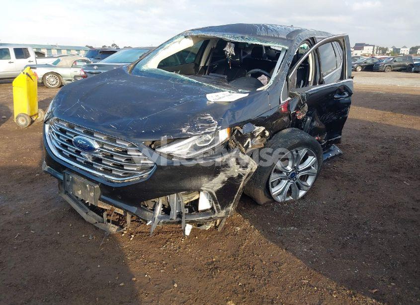 Photo 2 of 2022 Ford Edge TITANIUM (VIN 2FMPK4K97NBB03641)