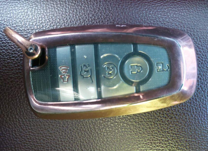 Photo 11 of 2021 Ford Edge TITANIUM (VIN 2FMPK4K98MBA16880)