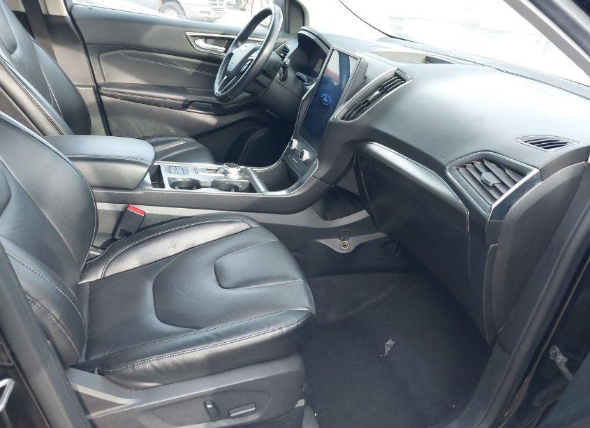 Photo 5 of 2022 Ford Edge TITANIUM (VIN 2FMPK4K98NBB03812)