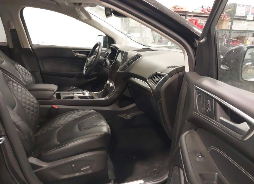 Photo 5 of 2024 Ford Edge TITANIUM (VIN 2FMPK4K98RBA49224)