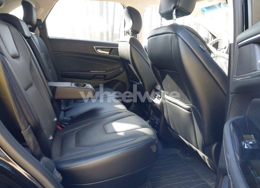 Photo 8 of 2018 Ford Edge TITANIUM (VIN 2FMPK4K99JBB39745)