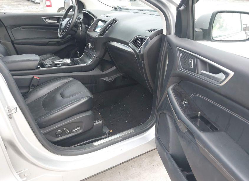 Photo 5 of 2019 Ford Edge TITANIUM (VIN 2FMPK4K9XKBC06967)