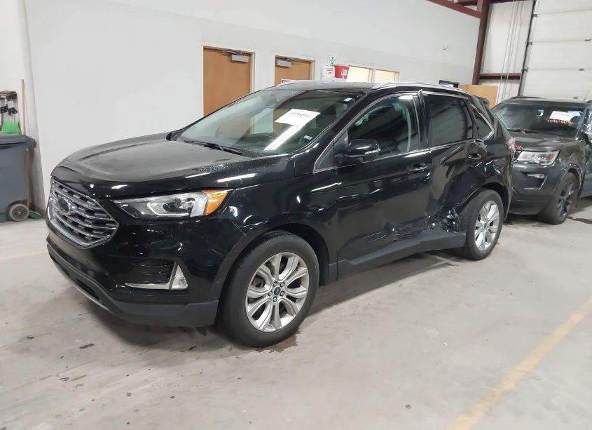 Photo 2 of 2021 Ford Edge TITANIUM (VIN 2FMPK4K9XMBA66082)