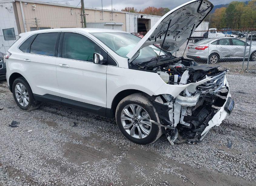 2024 Ford Edge TITANIUM (VIN 2FMPK4K9XRBA04401) main photo