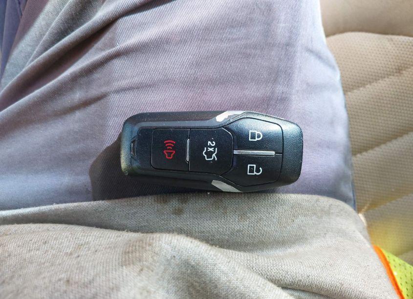 Photo 11 of 2015 Ford Edge SE (VIN 2FMTK3G80FBB76165)