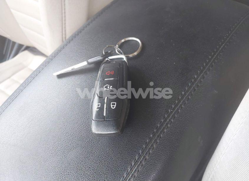 Photo 11 of 2015 Ford Edge SE (VIN 2FMTK3G88FBB39459)