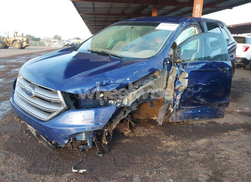 Photo 2 of 2015 Ford Edge SE (VIN 2FMTK3G8XFBB38927)