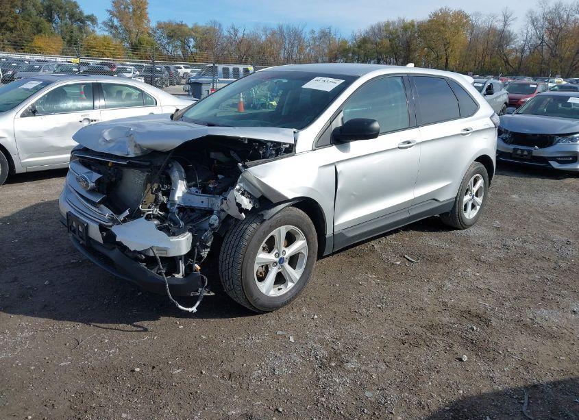 Photo 2 of 2015 Ford Edge SE (VIN 2FMTK3G92FBC30624)