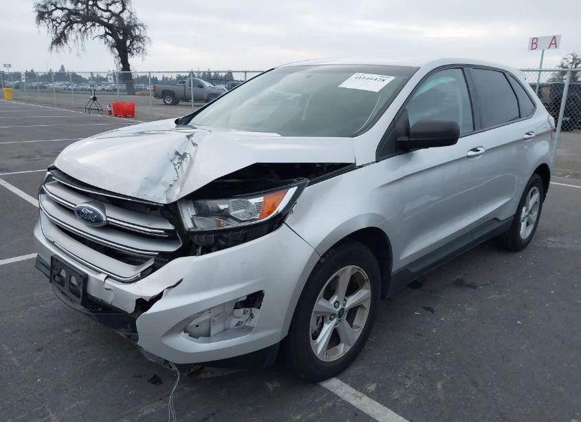 Photo 2 of 2015 Ford Edge SE (VIN 2FMTK3G96FBC23983)