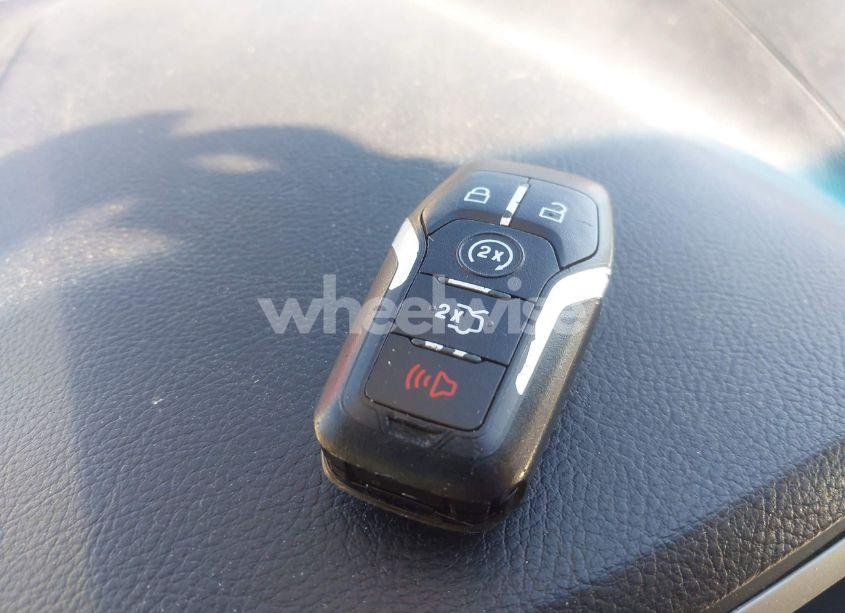 Photo 11 of 2015 Ford Edge SEL (VIN 2FMTK3J80FBB27296)