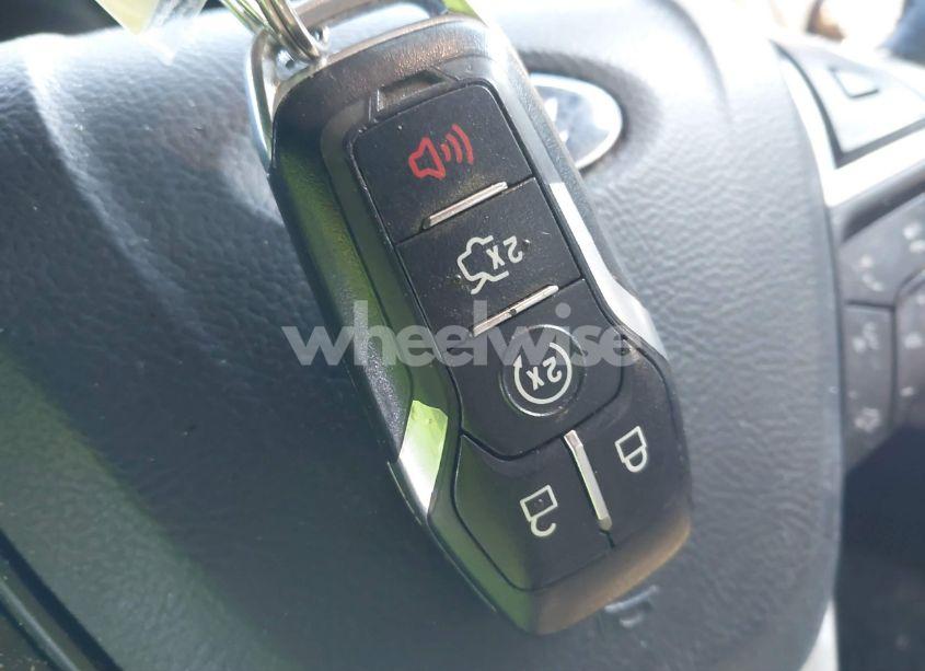 Photo 11 of 2015 Ford Edge SEL (VIN 2FMTK3J88FBB11265)