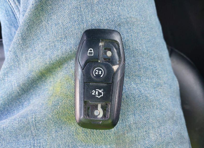 Photo 11 of 2015 Ford Edge SEL (VIN 2FMTK3J8XFBB44901)