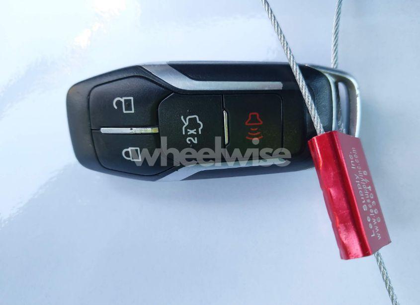 Photo 11 of 2015 Ford Edge SEL (VIN 2FMTK3J93FBB42531)