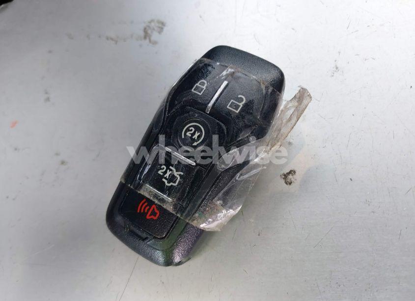 Photo 11 of 2015 Ford Edge SEL (VIN 2FMTK3J95FBB72209)