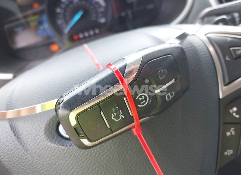 Photo 11 of 2015 Ford Edge SEL (VIN 2FMTK3J98FBB33629)