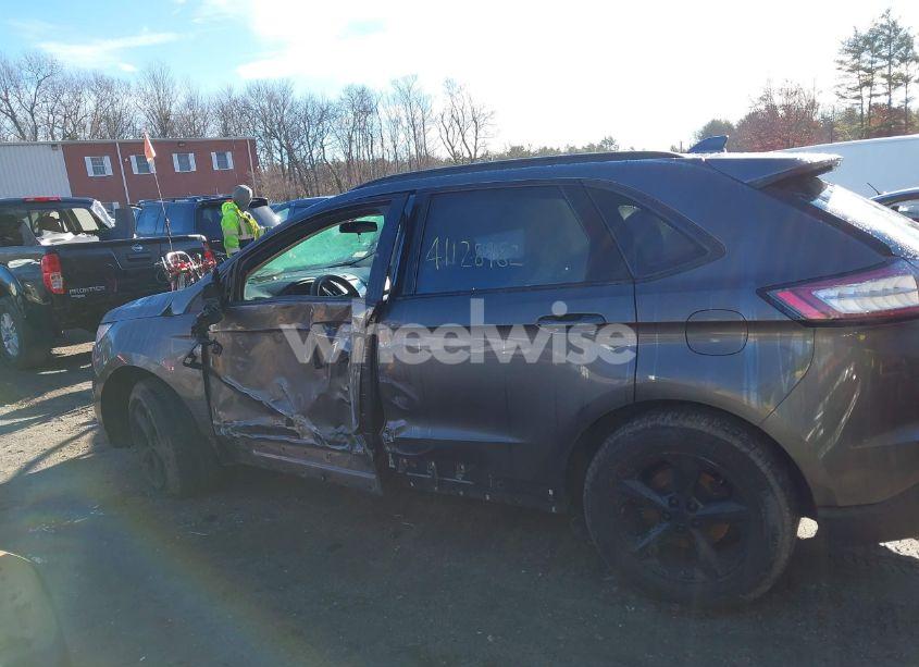 Photo 15 of 2015 Ford Edge SE (VIN 2FMTK4G97FBB78395)