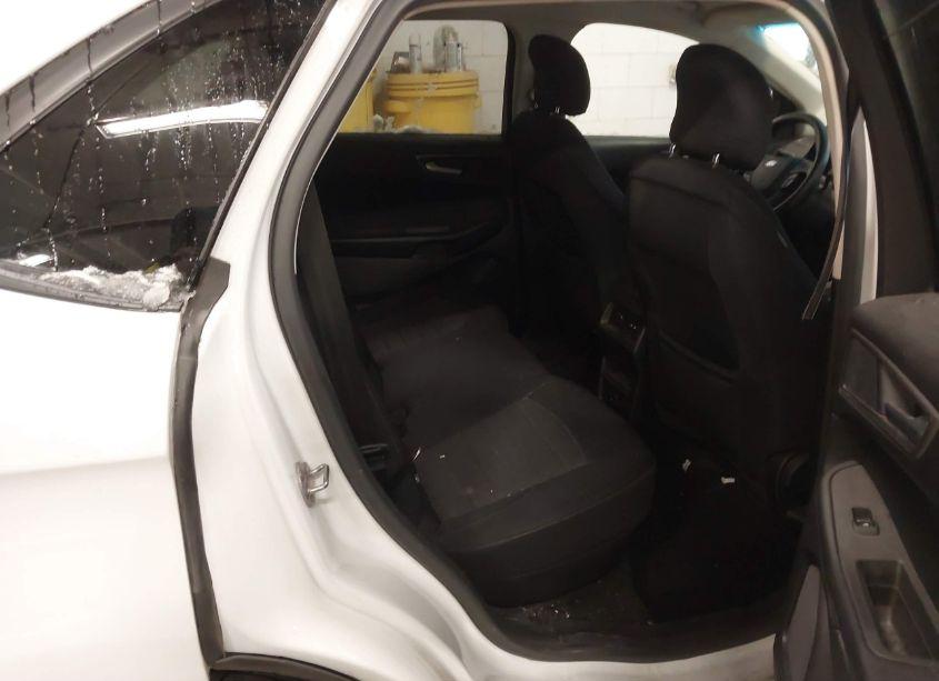 Photo 8 of 2015 Ford Edge SE (VIN 2FMTK4G99FBB43082)