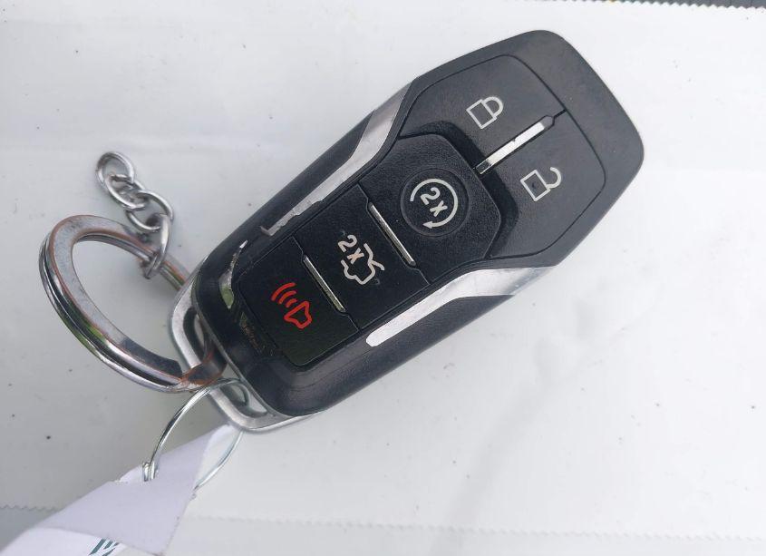 Photo 11 of 2015 Ford Edge SEL (VIN 2FMTK4J88FBB75697)