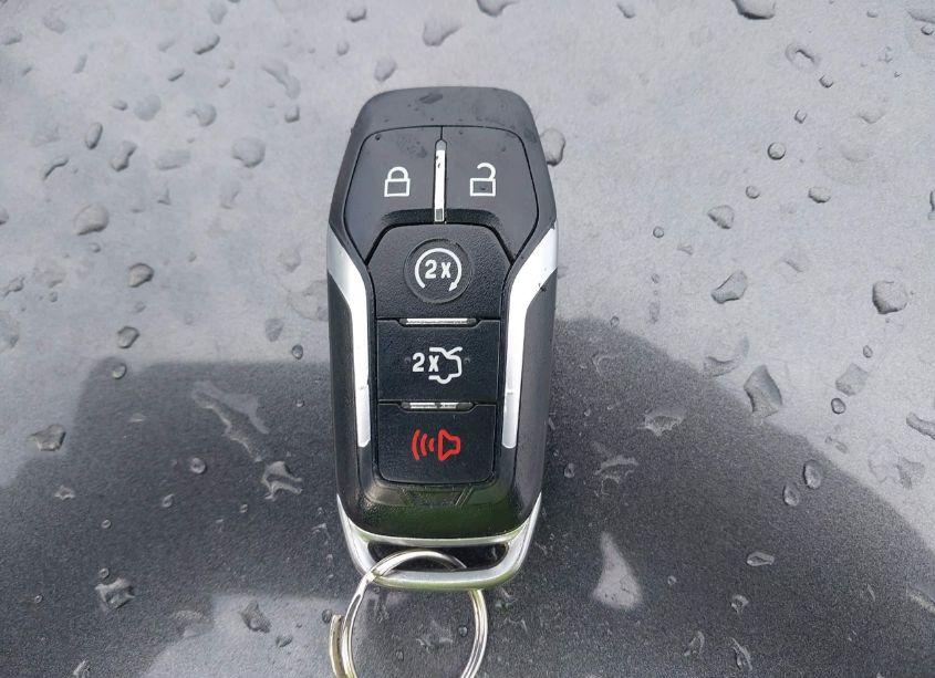 Photo 11 of 2015 Ford Edge SEL (VIN 2FMTK4J95FBC42233)