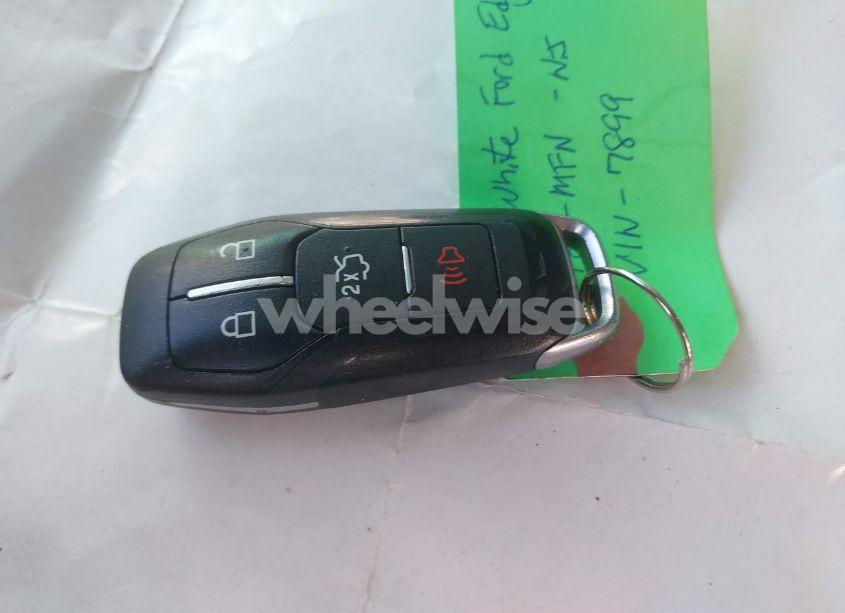 Photo 11 of 2015 Ford Edge SEL (VIN 2FMTK4J96FBC27899)