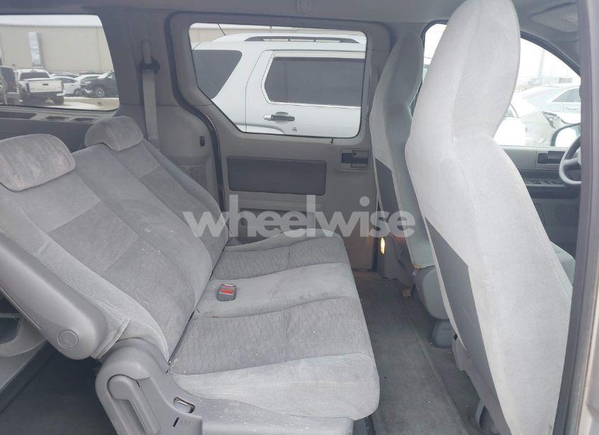 Photo 8 of 2004 Ford Freestar S (VIN 2FMZA50614BA19517)
